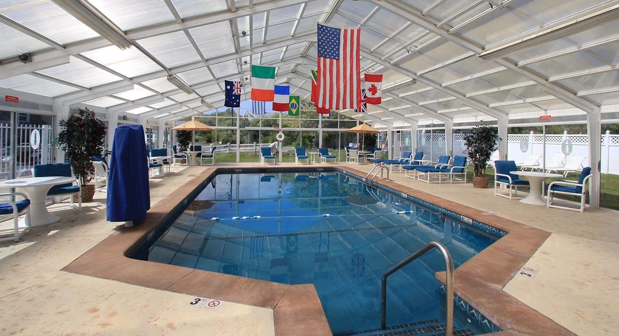 ווסט יארמאות' Colonial Acres Resort מראה חיצוני תמונה